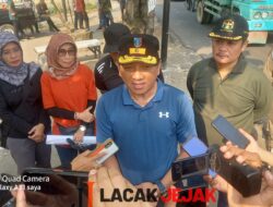 Sekdakab Jombang ,” Kami Telah Jadwalkan Lakukan Pembersihan Reklame Spanduk dan Banner Yang Tak Berizin