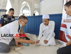 Polres Tanjungperak Gelar Bakti Kesehatan Untuk Santri Wujudkan Generasi Muda Sehat dan Produktif
