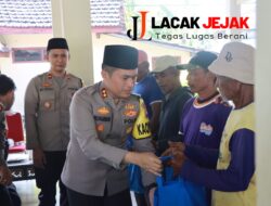 Jum’at Curhat, Polres Nganjuk Bagikan Puluhan Paket Sembako