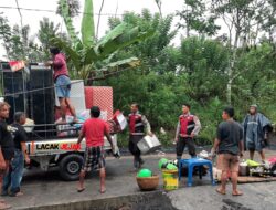 Polres Lumajang Terjunkan Personel Bantu Evakuasi Korban Bencana Banjir Lahar Dingin Gunung Semeru