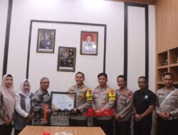 Polres Probolinggo Terima Penghargaan Pelayanan Prima dari Kemenpan-RB