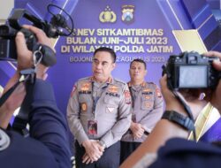 Polda Jatim Klarifikasi Video Viral Pengurusan SIM di Gresik