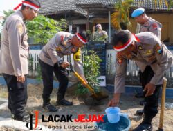 Polres Jombang Peduli Lingkungan Gelar Penanaman Pohon Serentak