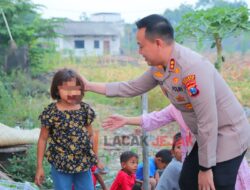 Kapolres Gresik Kunjungi Siswi SD Korban Dugaan Penganiayaan