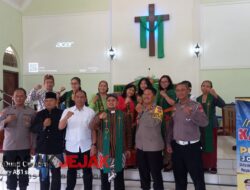 Polres Jombang  Giat Minggu Kasih Di GKJW Wonosalam Untuk Menjaga Harmonisasi,Sinergi, Kolaborasi Dan  Toleransi Jelang Pemilu