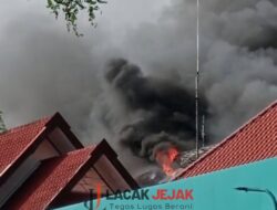 Salah Satu Gedung Rumah Sakit Nganjuk Dilalap Api Ini Keterangan Direktur RSUD