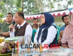 Pj Bupati Jombang Hadiri Kontes Durian dan Pembukaan Bazar Durian di Kecamatan Wonosalam