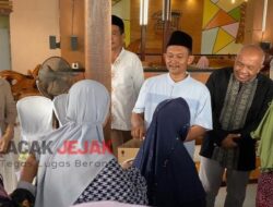 Berbagi Sebagian Rejeki Pada 400  Warga Kurang Mampu Begini Ungkapan Pasutri ASN Di Jombang