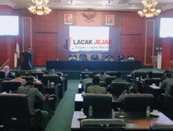 Empat Raperda Inisiatif 2024 Dibahas Secara Keberlanjutan Dalam Rapat Paripurna DPRD Jombang