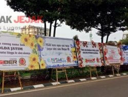 Sebagai Bentuk Penghormatan Terhadap  Polda Jatim IWB Dan Timnya  Kasih Karangan Bunga