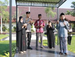 Ibu Briptu Rian Ikut Doa Bersama di Polres Jombang untuk Anaknya