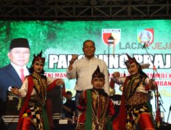 Goyang Wonosalam Pj Bupati Jombang Lakukan Kegiatan Gempur Rokok Ilegal Dan Penutupan TMMD ke-120