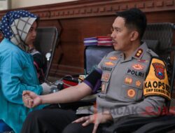 Bantu Pasokan Darah, Polres Jombang Ajak Anggotanya Donor