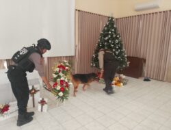 Pada Saat Jelang Misa Natal, Polres Jombang Lakukan Sterilisasi Gereja