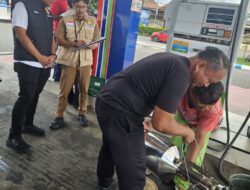 Satgas BBM Polres Jombang bersama UPT Metrologi dan Pertamina Lakukan Pengecekan SPBU