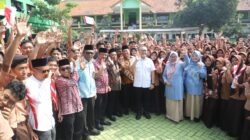 Akselerasi Pemerataan Gizi, Menko Pangan dan Bupati Warsubi Tinjau Program Makan Bergizi Gratis di Jombang