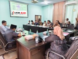 Blak – Blakan Bank Jombang Bantah Isu Kredit Nenek Ngatini Rp.500 ribu Ditagih Rp.70 juta Di Hadapan Komisi B DPRD Jombang