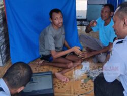 Dispendukcapil Lakukan Pelayanan Khusus Terpadu Pada Warga Disabilitas Sampai Pelosok Desa